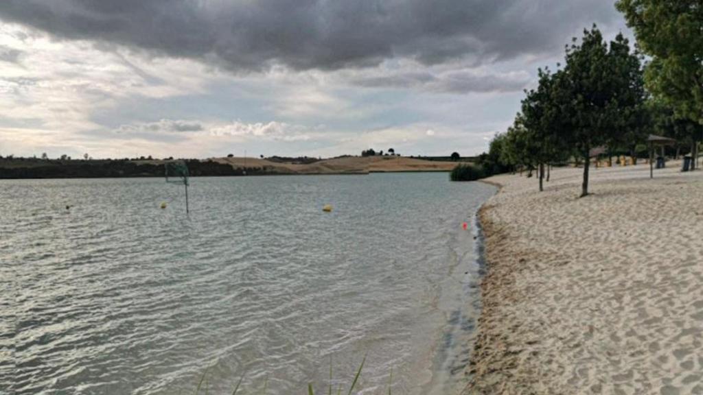 Playa artificial de Arcos de la Frontera (Cádiz).