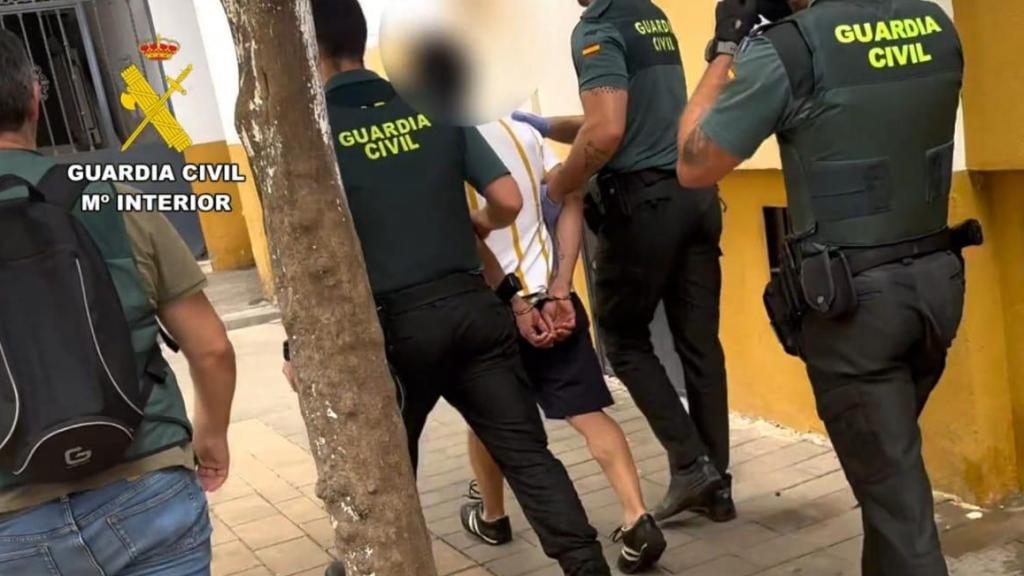Uno de los detenidos.