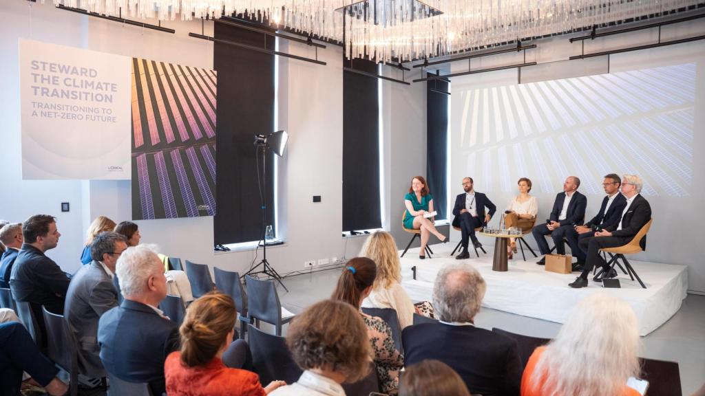 En junio, L'Oréal Groupe presentó los últimos avances en los objetivos de L'Oréal For The Future.