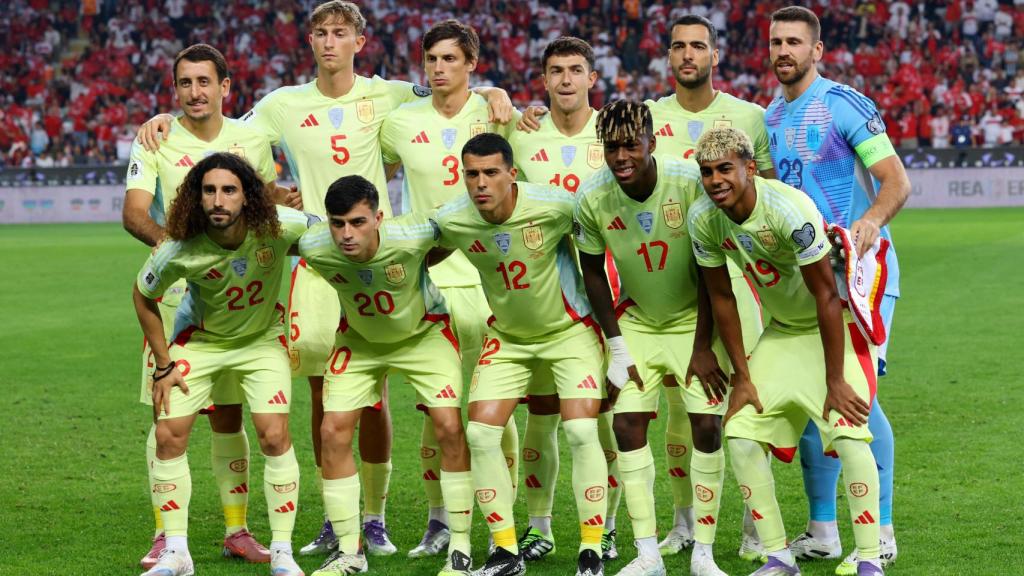 Los jugadores de la Selección, antes del inicio del duelo de este domingo contra Turquía.