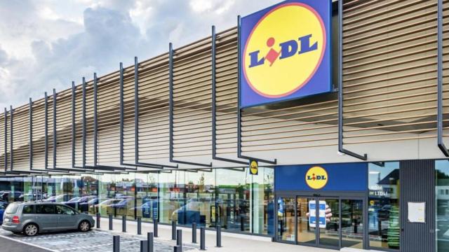 Fachada Lidl.