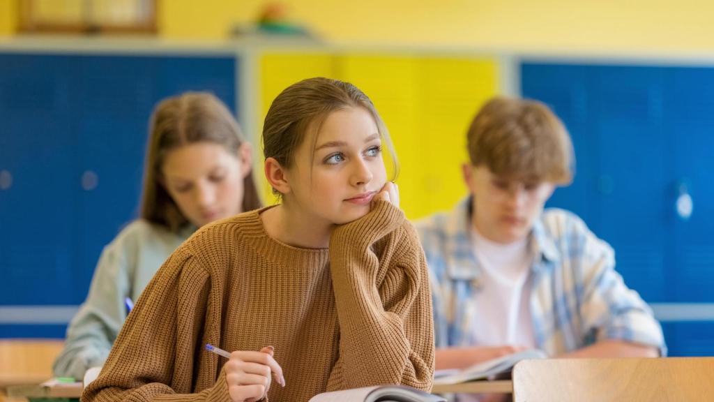 Imagen de archivo de una joven estudiante.