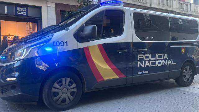 Furgón UPR de la Policía Nacional