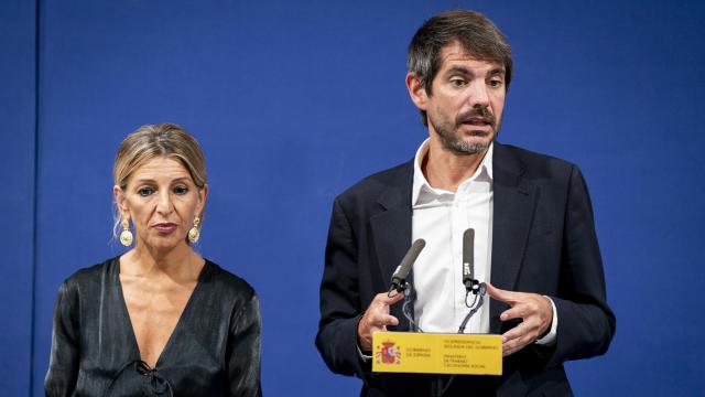 El ministro de Cultura, Ernest Urtasun, junto a Yolanda Díaz el pasado 3 de septiembre.