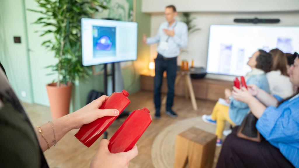 Los expertos de L'Oréal Groupe están continuamente innovando para mejorar sus envases y disminuir su impacto ambiental.