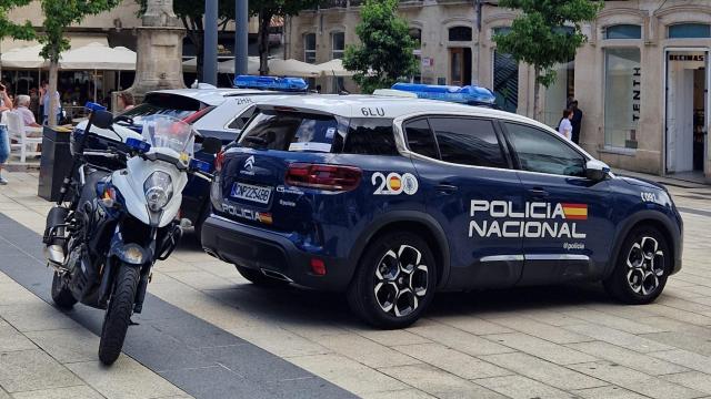 Imagen de un vehículo de la Policía Nacional en Vigo