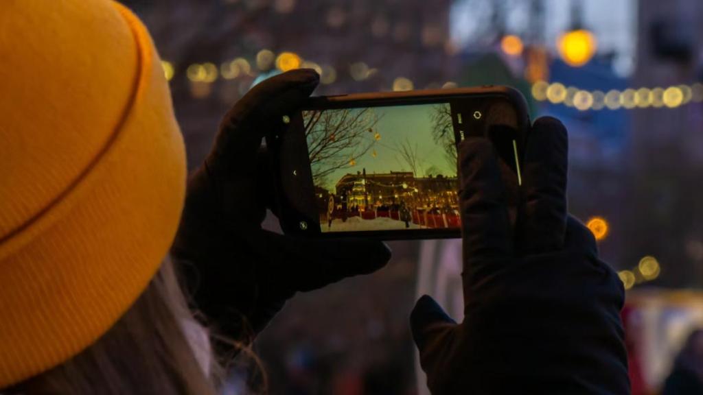 Móvil Android tomando fotos