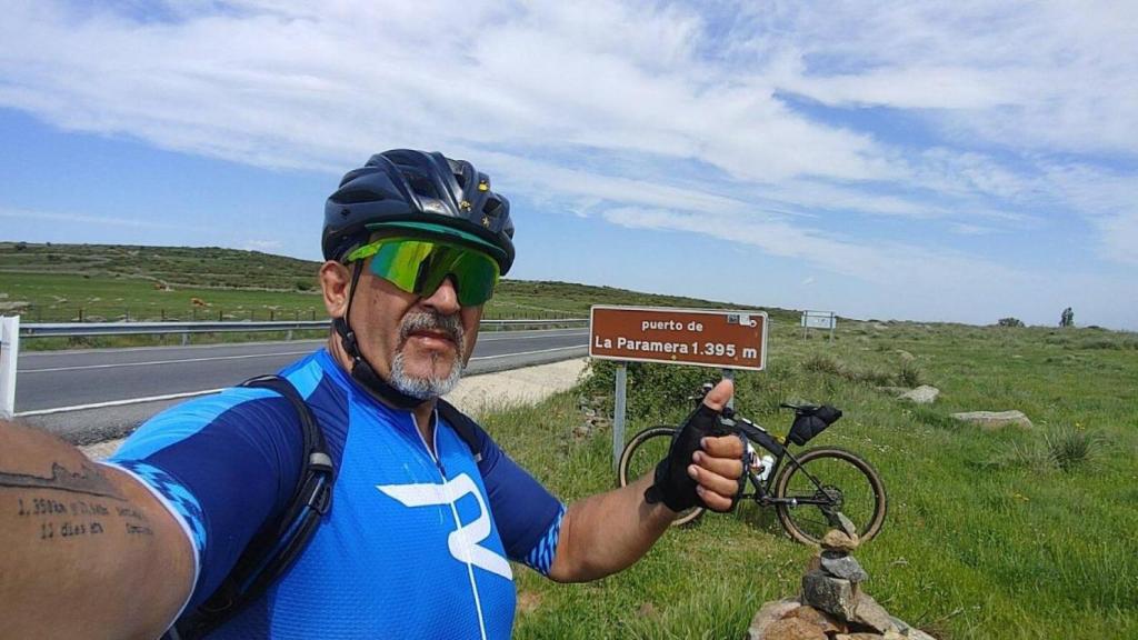 Sergio Cámara, subiendo el puerto de La Paramera, en Ávlia, en una imagen reciente.