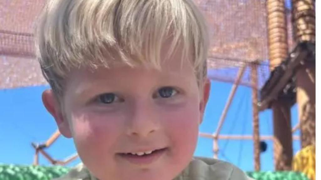 Una imagen del pequeño y la storie que ha subido su madre.