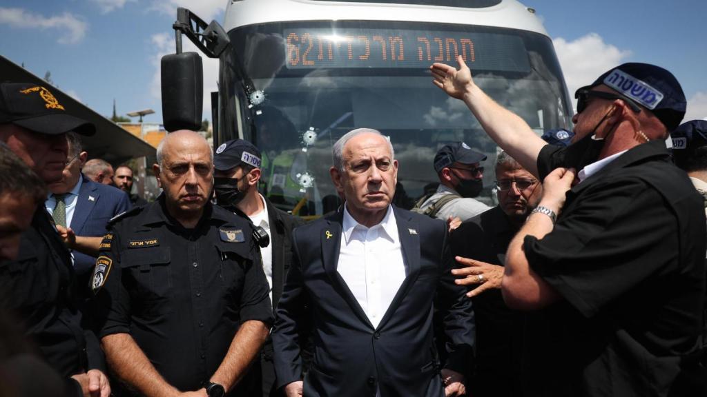 Benjamin Netanyahu se ha desplazado hasta el lugar del atentado.