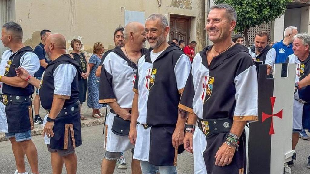 El edil socialista, Martín Pérez, participa en las fiestas patronales de Moncada (Valencia). EE