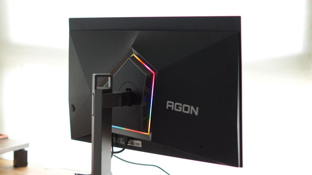 LEDs del monitor Agon AOC AG276UZD