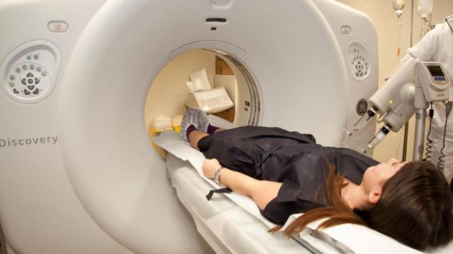 La rapidez de uso y la cantidad de información que facilita ha impulsado la realización de TAC.