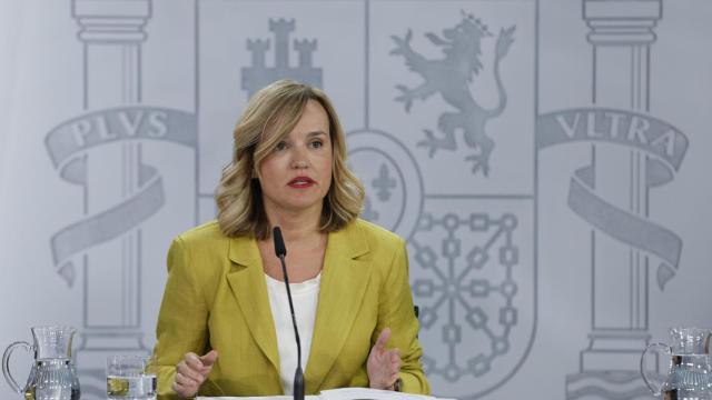 La portavoz del Gobierno y ministra de Educación, Pilar Alegría, este martes en la rueda de prensa posterior al Consejo de Ministros.