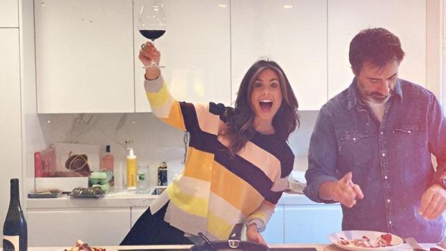 Nuria Roca y Juan del Vall en su cocina.