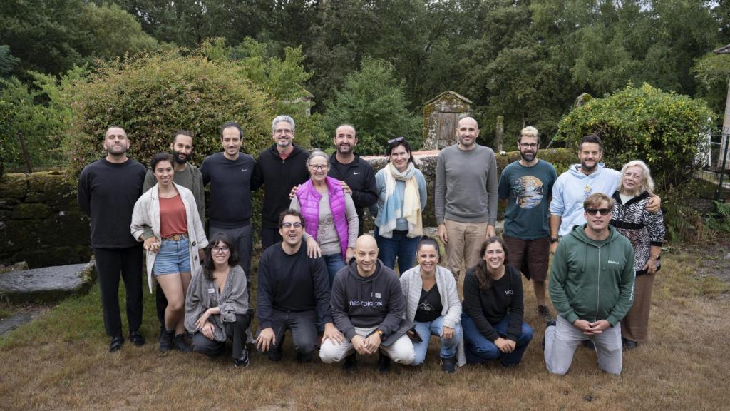 Foto de grupo de todos los participantes del 'hackaton' de Rural Hackers.