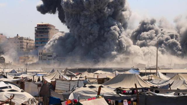 Ataque de Israel sobre la ciudad de Gaza este miércoles.