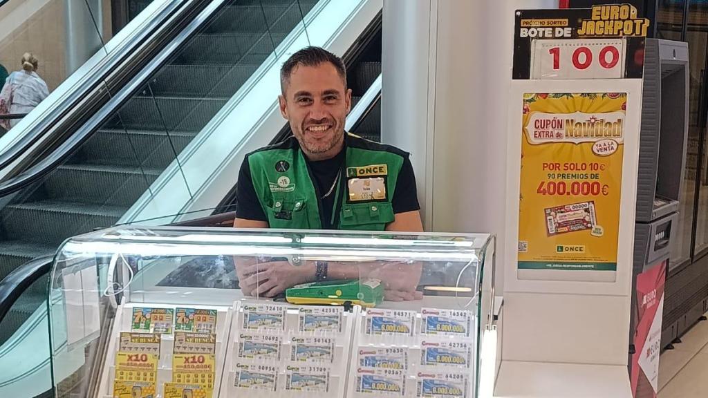 Iván Pérez Fernández, vendedor de la ONCE