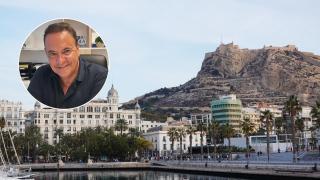 Julián (57), asesor inmobiliario: Clientes que esperan una bajada de precios desde 2022 y la casa ya cuesta 70.000€ más