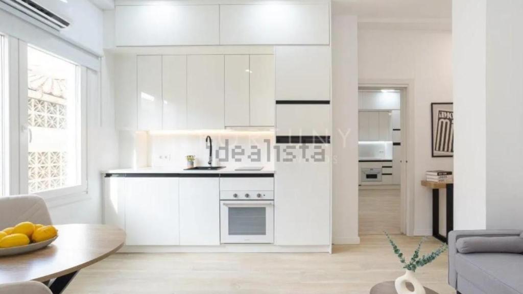 Piso de 26 metros cuadrados en la calle Mármoles.