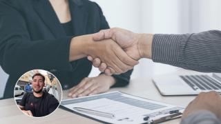 Un joven sobre la búsqueda de trabajo en Zaragoza