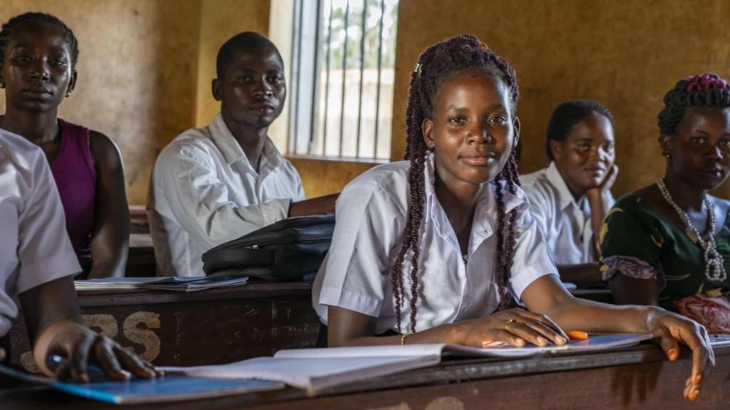 Estudiantes de Sudán del Sur en un proyecto de la ONG Entreculturas.