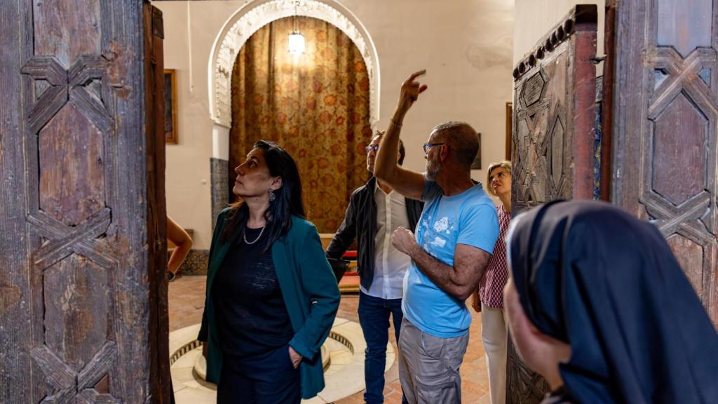 Otra de las impresionantes puertas del convento, que será restaurada en un futuro.