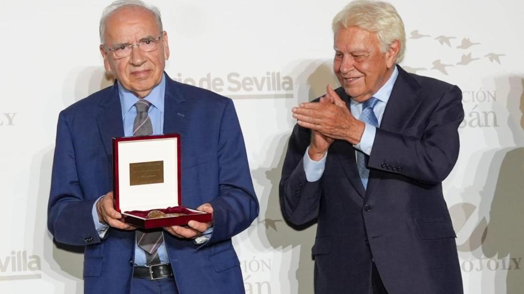 Alfonso Guerra y Felipe González, este miércoles en Sevilla.