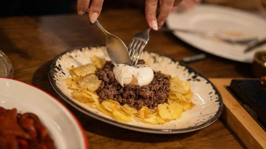 El ciervo se utiliza para la caza, otra de las religiones en Caín