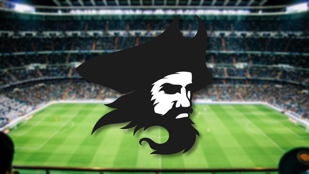 Fotomontaje basado en reproducción de contenidos ilegales