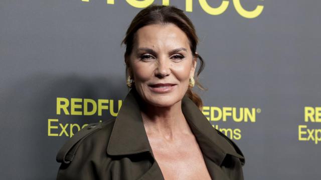 Mar Flores en el photocall de un evento.