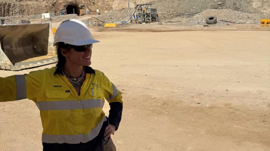 Miriam Villalba trabajando en las minas de Australia.