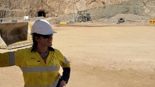 Miriam Villalba trabajando en las minas de Australia.