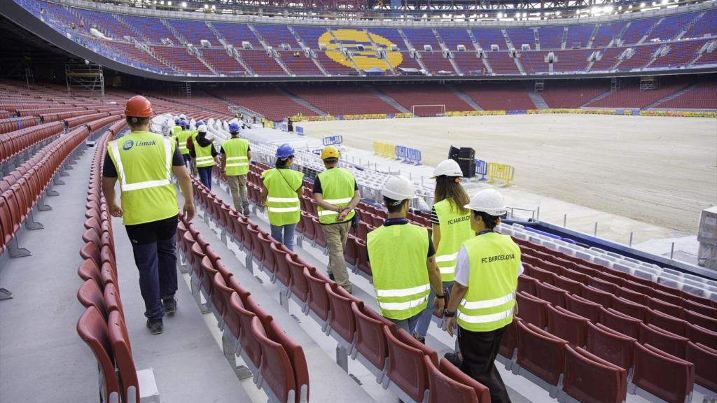 Las obras del Camp Nou, durante el verano de 2025