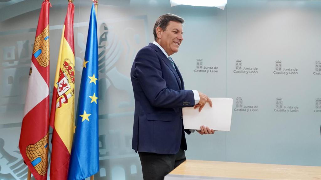 El consejero de Economía y Hacienda y portavoz de la Junta, Carlos Fernández Carriedo, comparece para informar de los asuntos aprobados en el Consejo de Gobierno.