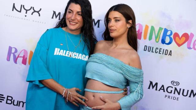 Imagen de Dulceida y Alba antes de dar a aluz a Aria.