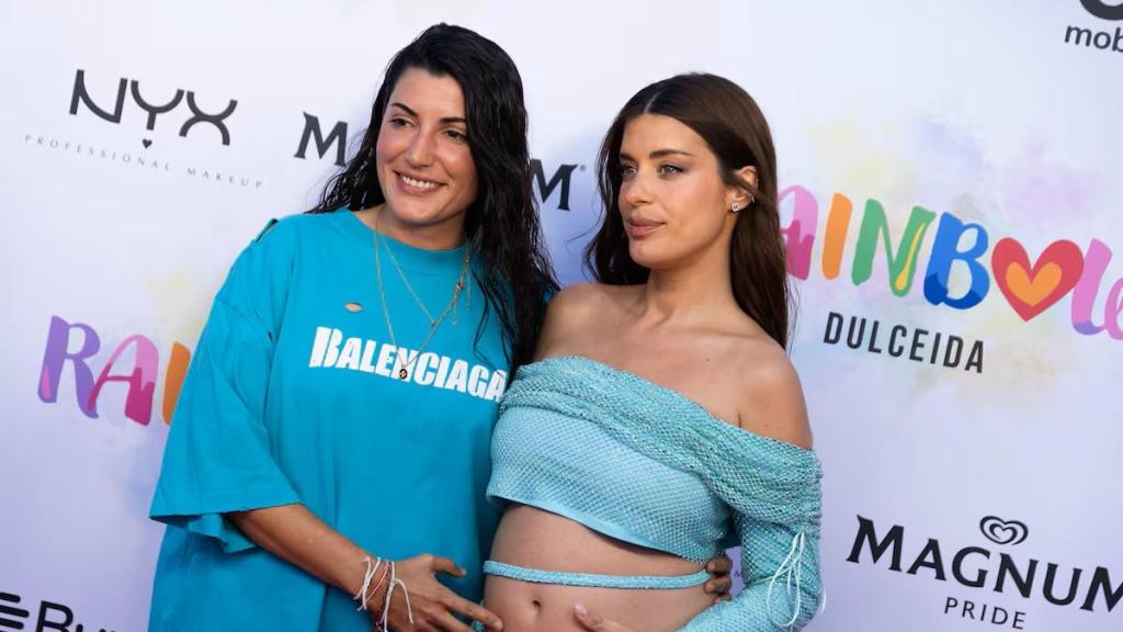 Imagen de Dulceida y Alba antes de dar a aluz a Aria.