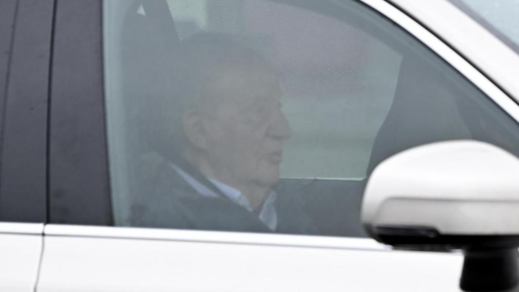 El emérito Juan Carlos I, en su llegada a A Coruña este jueves, 11 de septiembre.