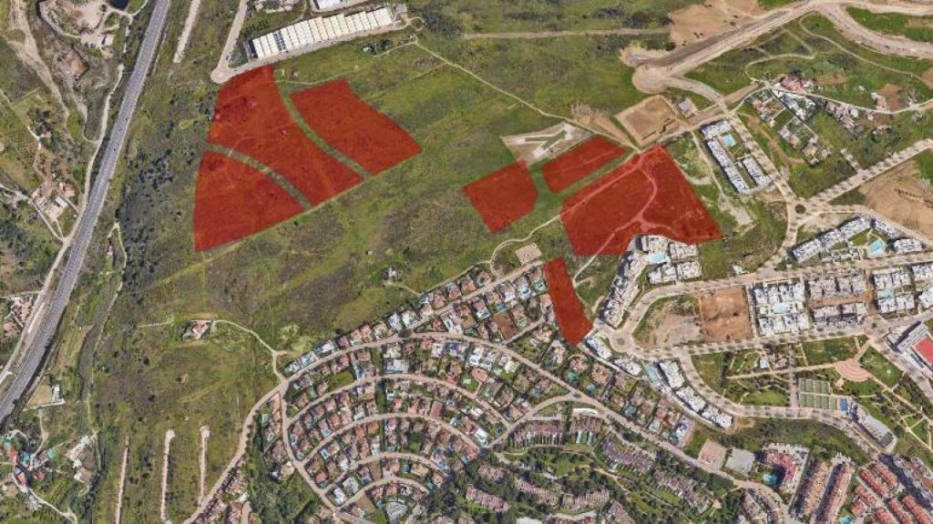 Una vista aérea de la parcela.