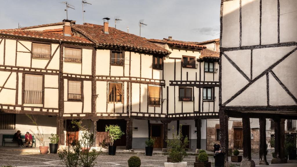 Casas tradicionales en Covarrubias.