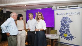 Fidel Ramos, Marta Font Diego Isabel y Maribel Contreras en una rueda de prensa de ¡Vamos Palencia!