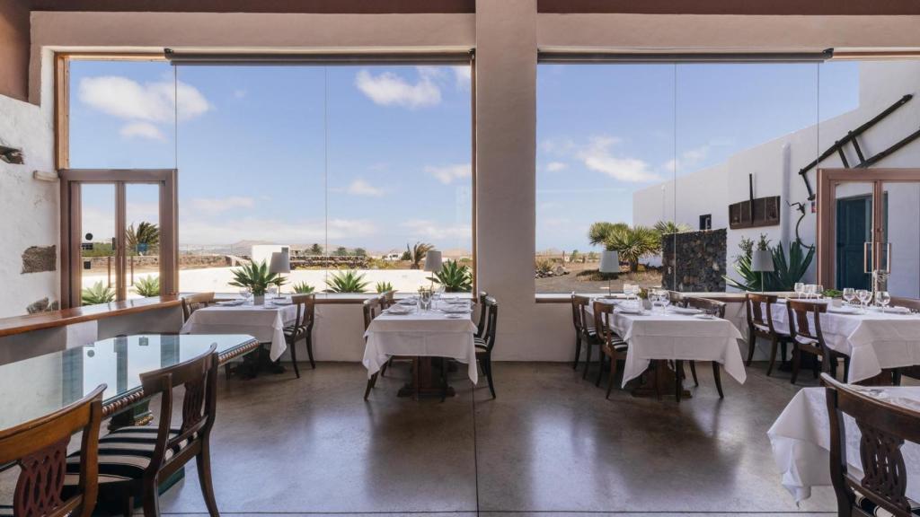 El restaurante El Grifo Mozaga, dentro del hotel.