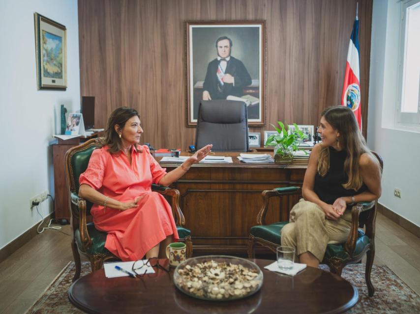 Adriana Bolaños y Marta Polvorosa, durante la entrevista.