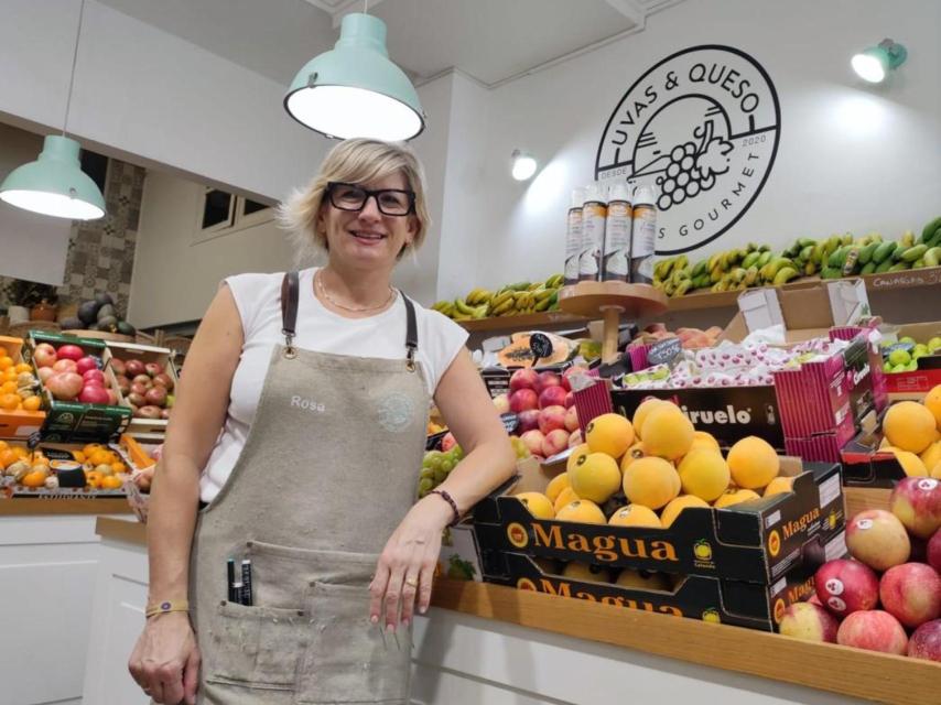 Rosa Yustos, propietaria de Uvas & Queso, en Alcalde Marchesi.
