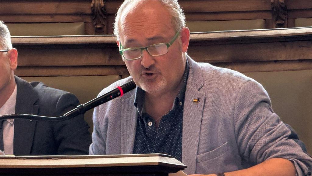 El concejal de Seguridad Ciudadana y Salud Pública, Alberto Cuadrado Toquero, durante su intervención en el Pleno