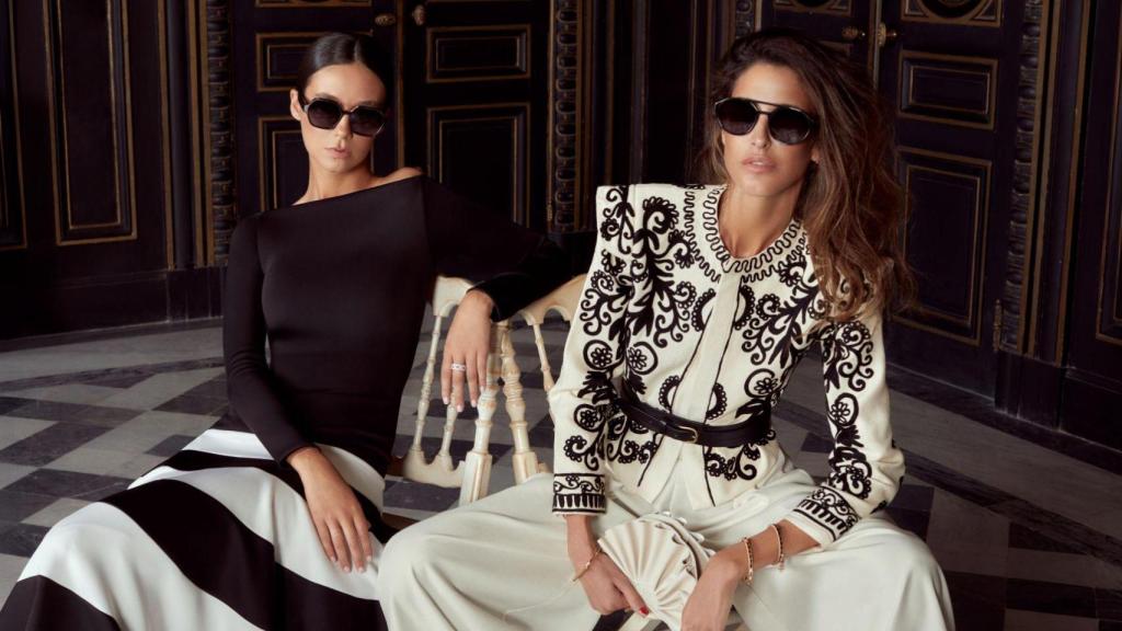 Imagen de la campaña de la colección cápsula de gafas.