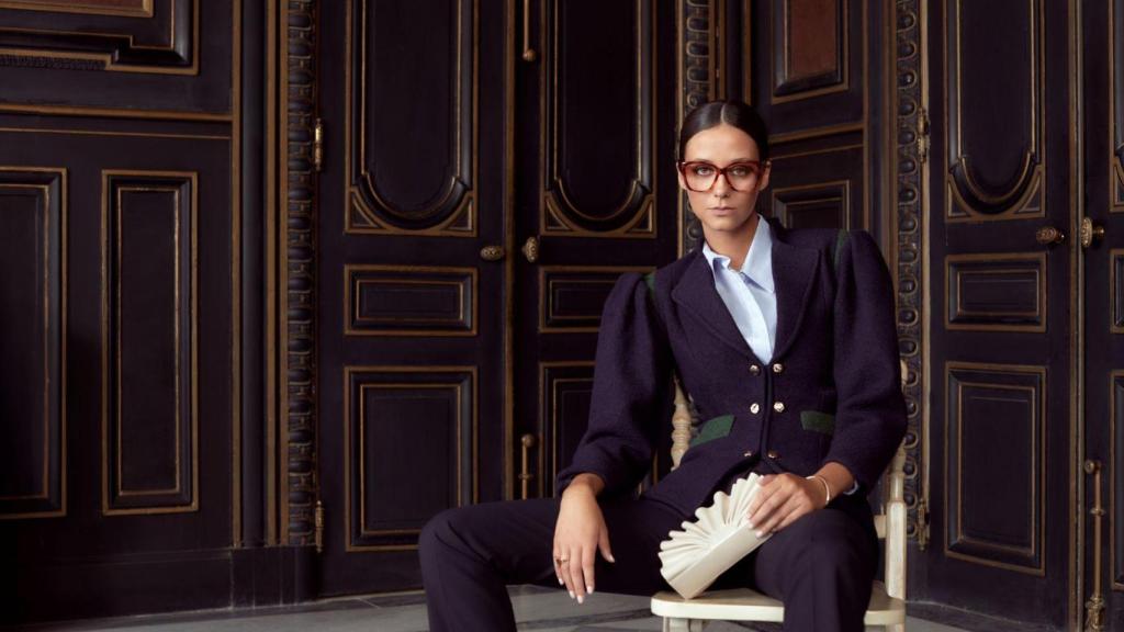 La colección incluye gafas graduadas.