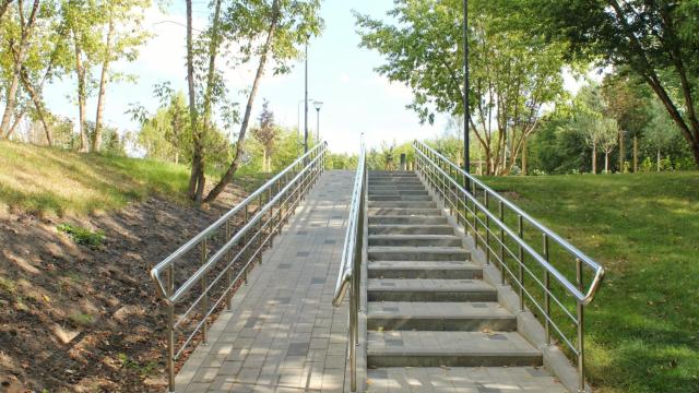 Escaleras y rampas