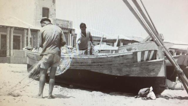 Una foto histórica que muestra las viviendas en Guardamar del Segura pendientes ahora de derribo.