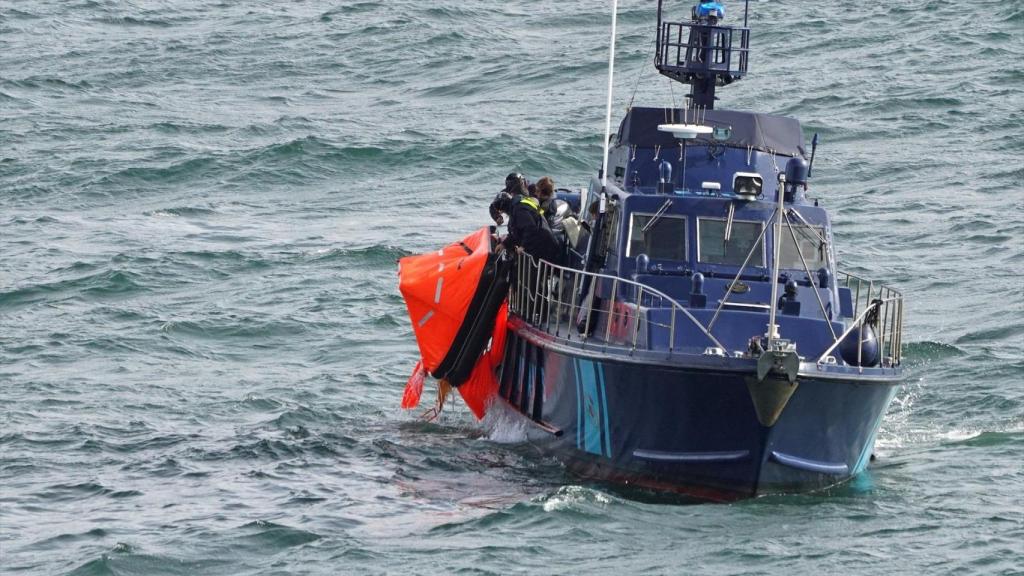 Foto de archivo de un barco pesquero.